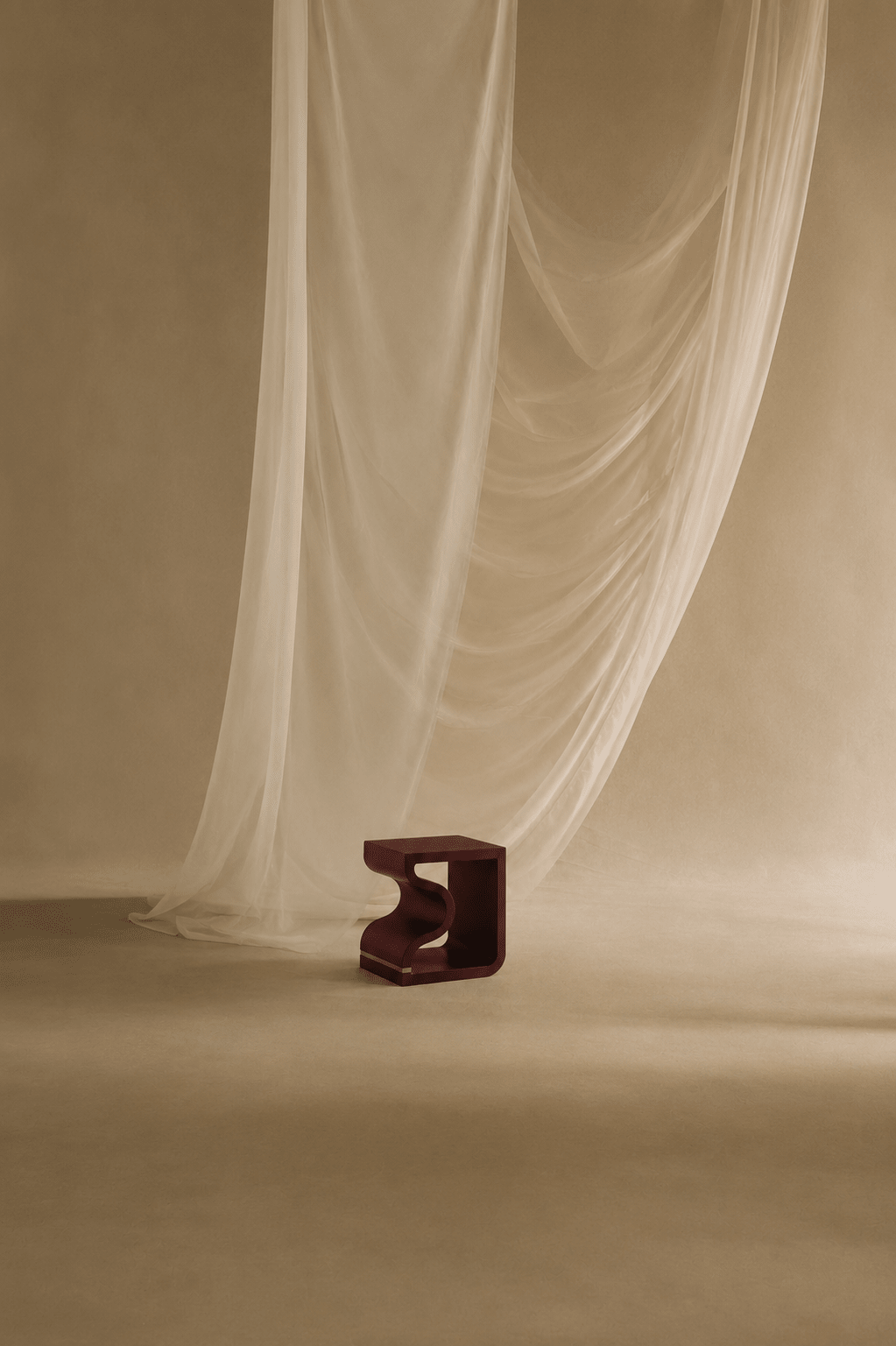 Drop Side Table -side table-